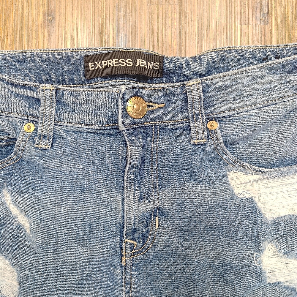 Express Women's Distressed Light Blue Denim Jean Shorts - Picture 3 of 7